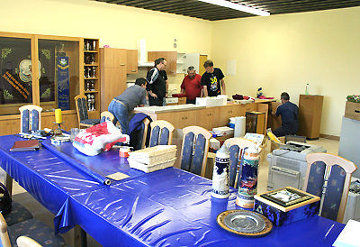 Einr�umaktion im neuen S�ngerheim