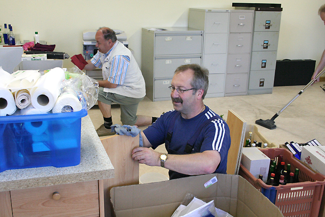 Einr&auml;umaktion im Neuen S&auml;ngerheim