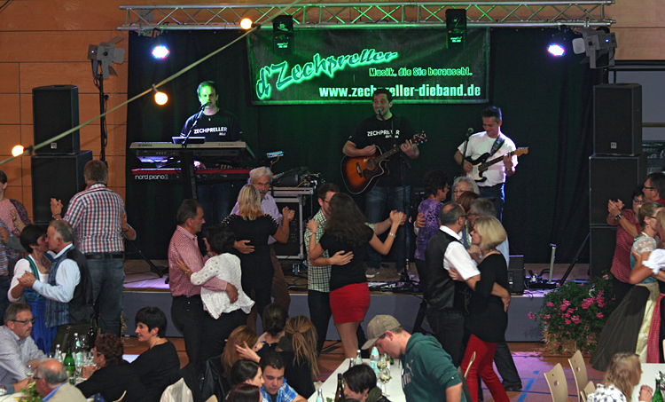 12. Weinfest des MGV Wald