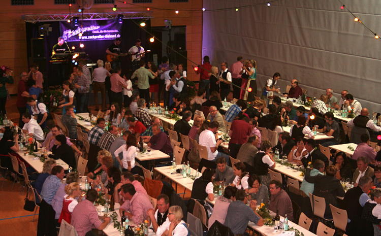 12. Weinfest des MGV Wald