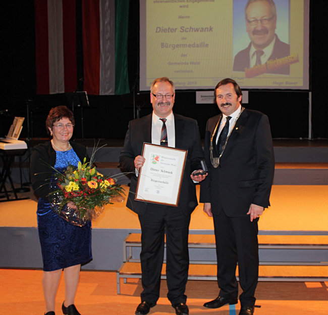 B�rgermedaillie f�r Schwank Dieter