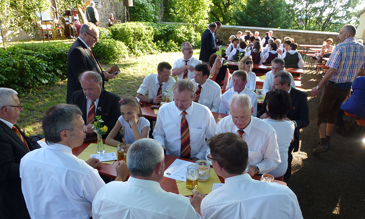 MGV Wald beim Schlo&szlig;hofsingen in Waldm&uuml;nchen