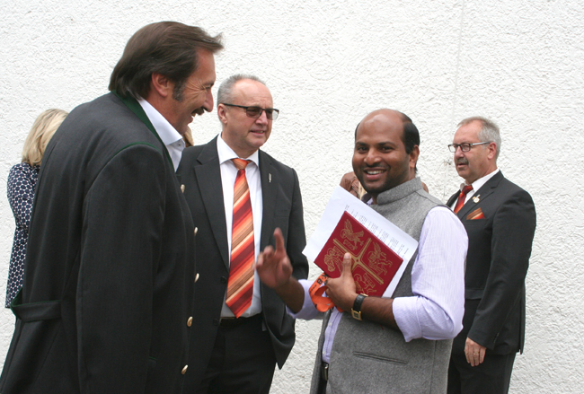 Gottesdienstgestaltung bei Pfarrer Antony in Kelheimwinzer