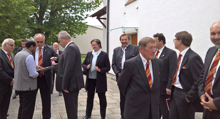 Gottesdienstgestaltung bei Pfarrer Antony in Kelheimwinzer