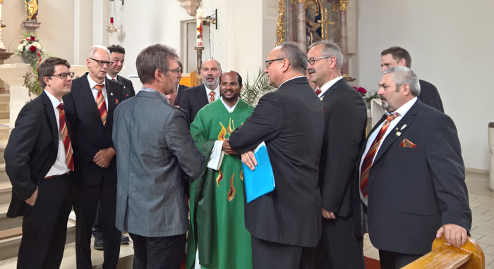 Gottesdienstgestaltung bei Pfarrer Antony in Kelheimwinzer