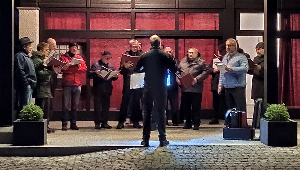 Neujahrssingen am Friedhof 23