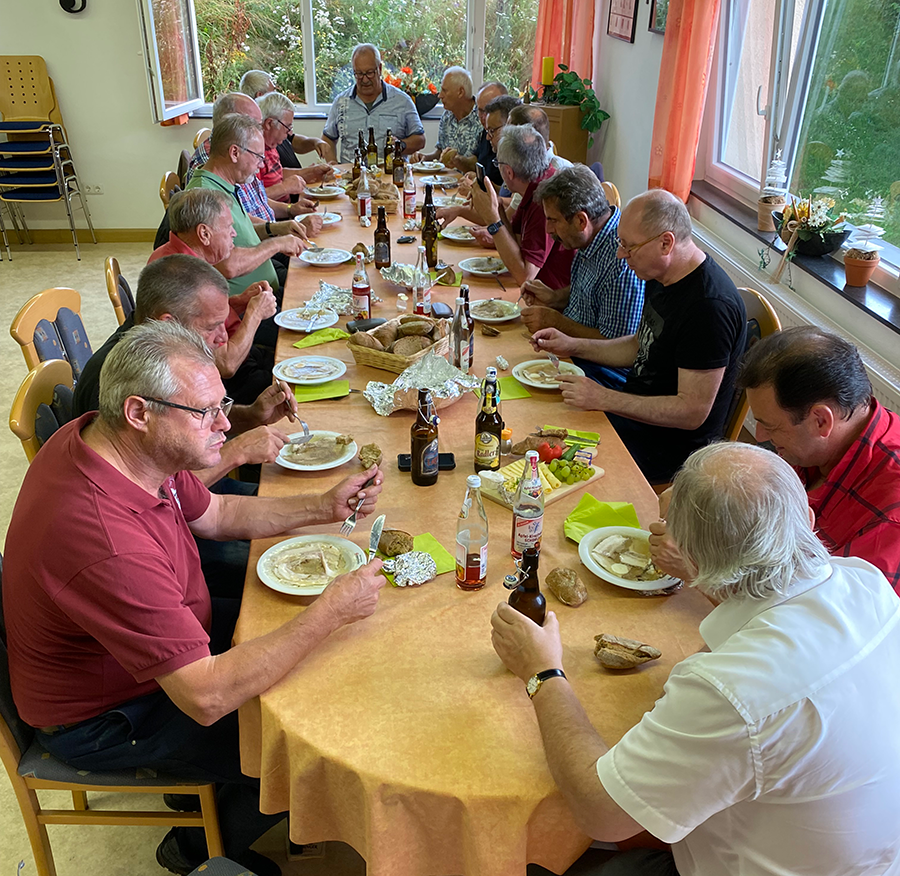 70. Geburtstag von Chorleiter und Ehrenmitglied Rudi Zimmerer