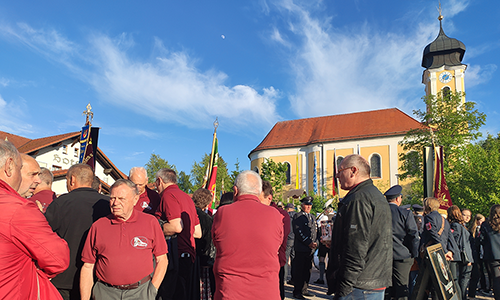 MGV-Wald beim Einzug der Vereine zum Pfingstfest in Hetzenbach